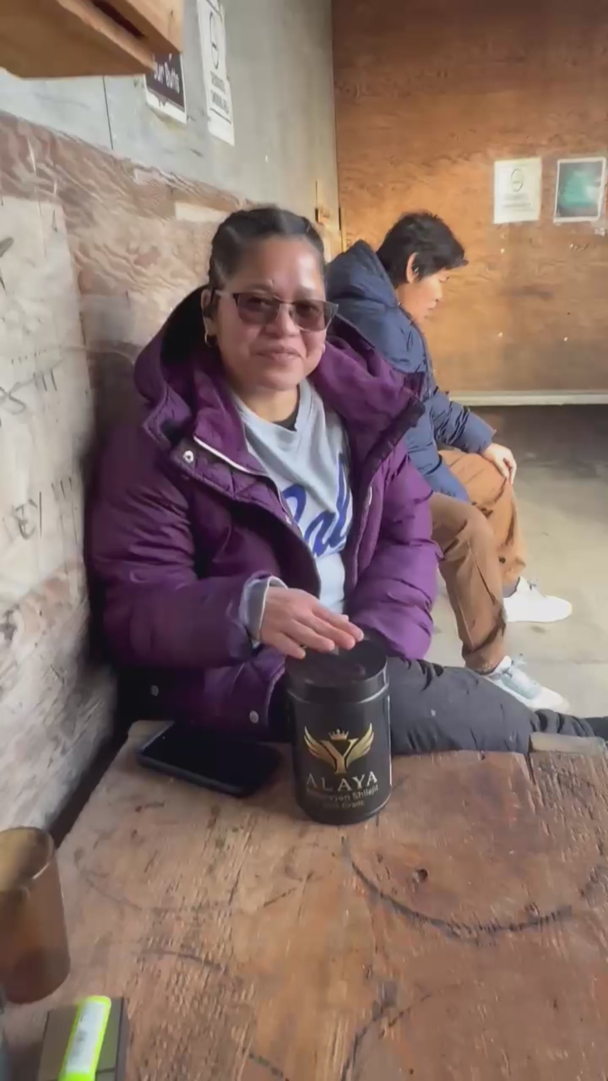 Real footage from Alaska showing the authentic use of Alaya Shilajit as a natural energy supplement in extreme conditions.